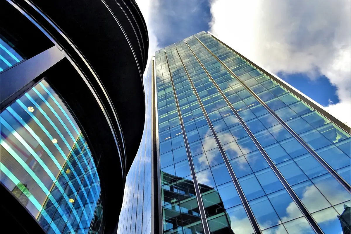 Sede corporativa CT en torre de vidrio